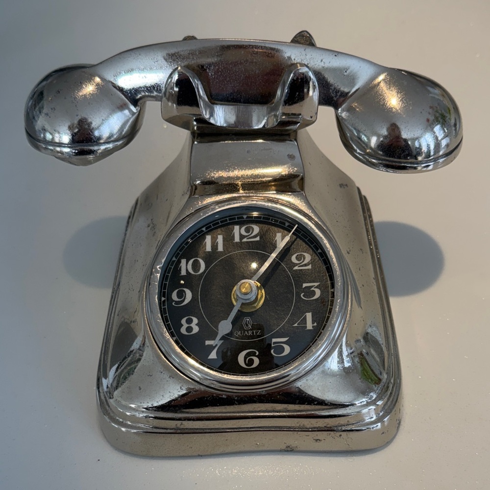 Vintage Silver chrime Desk Clock Phone